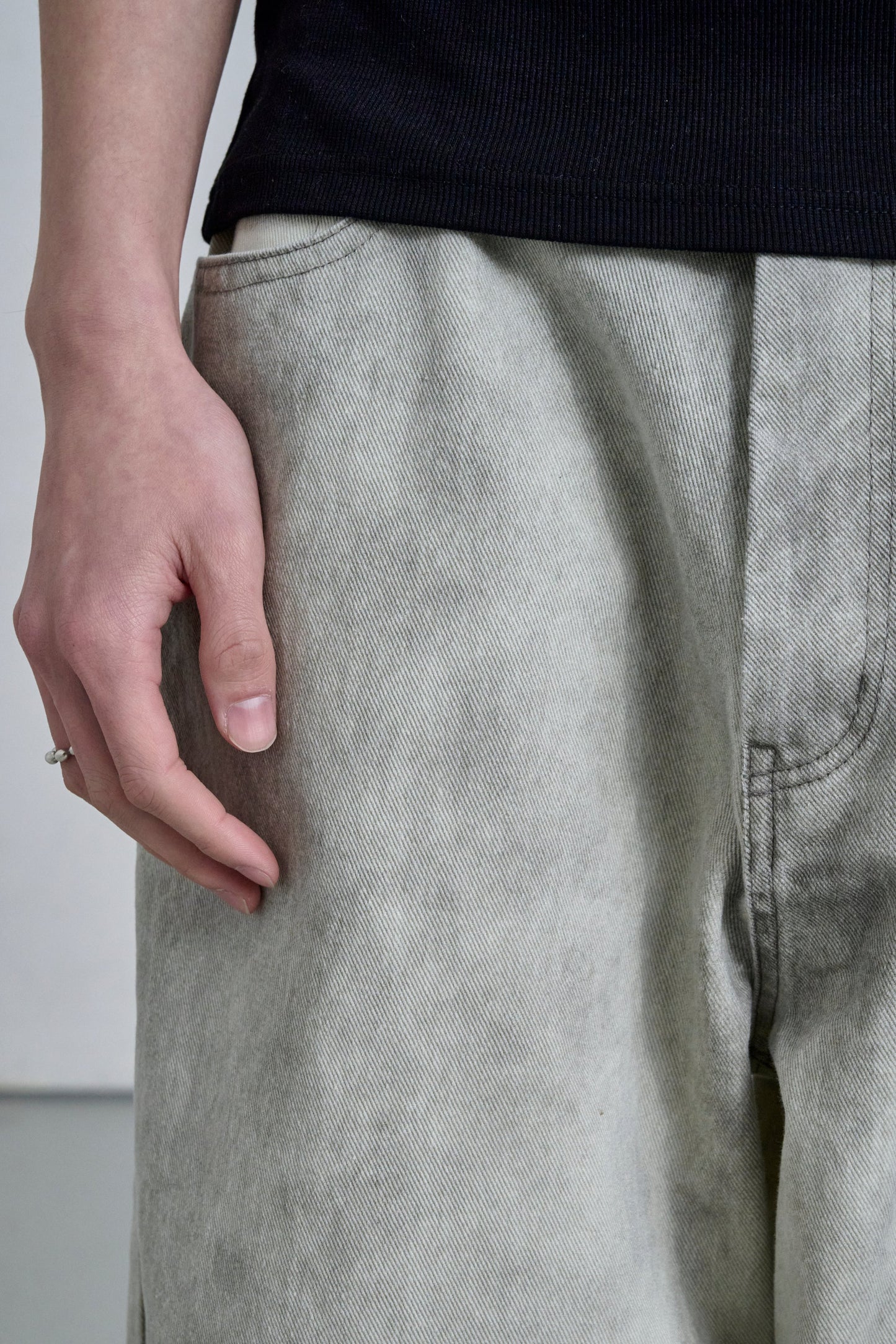 CORE STRAIGHT DENIM / WHITE