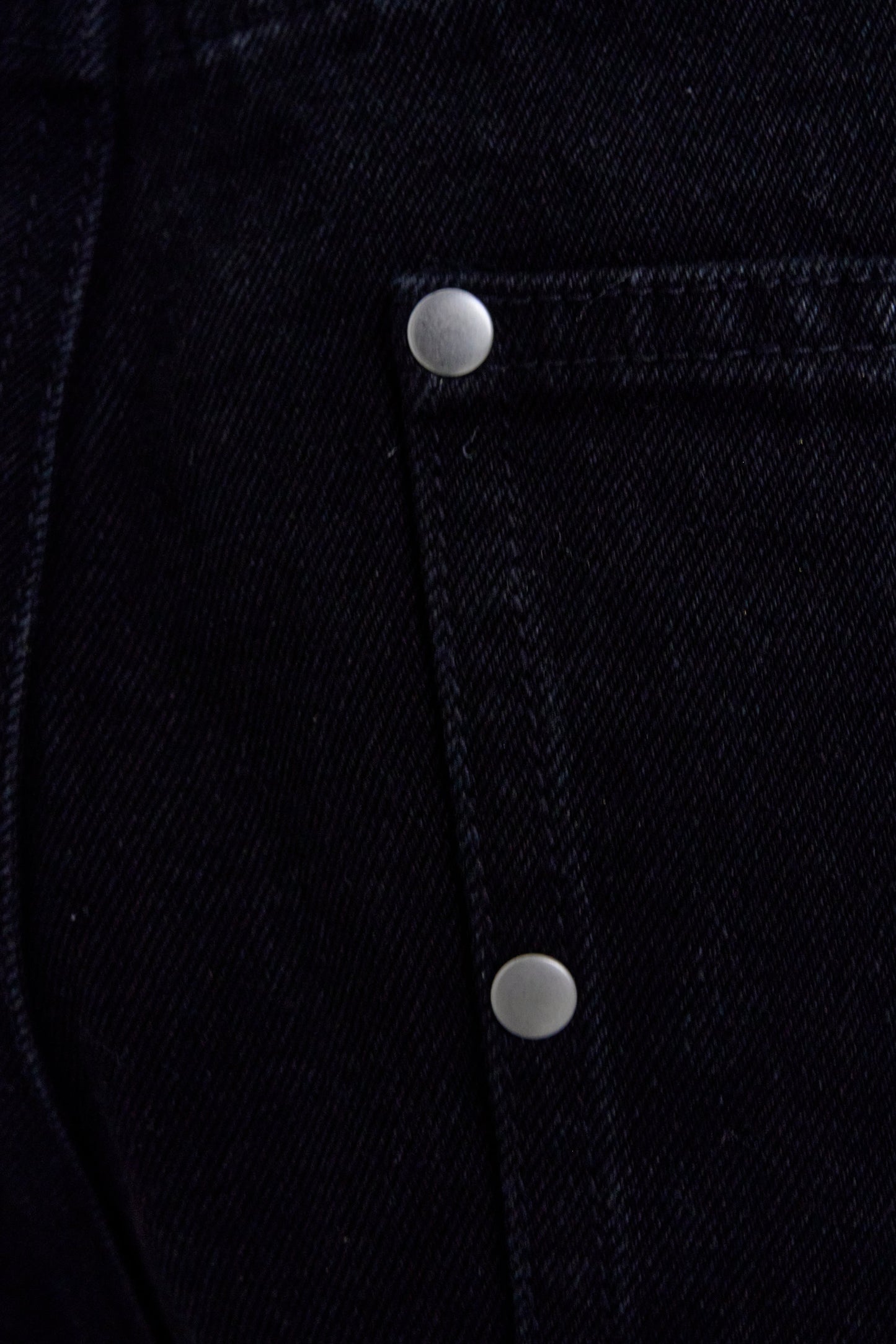 STUDS DENIM / BLACK
