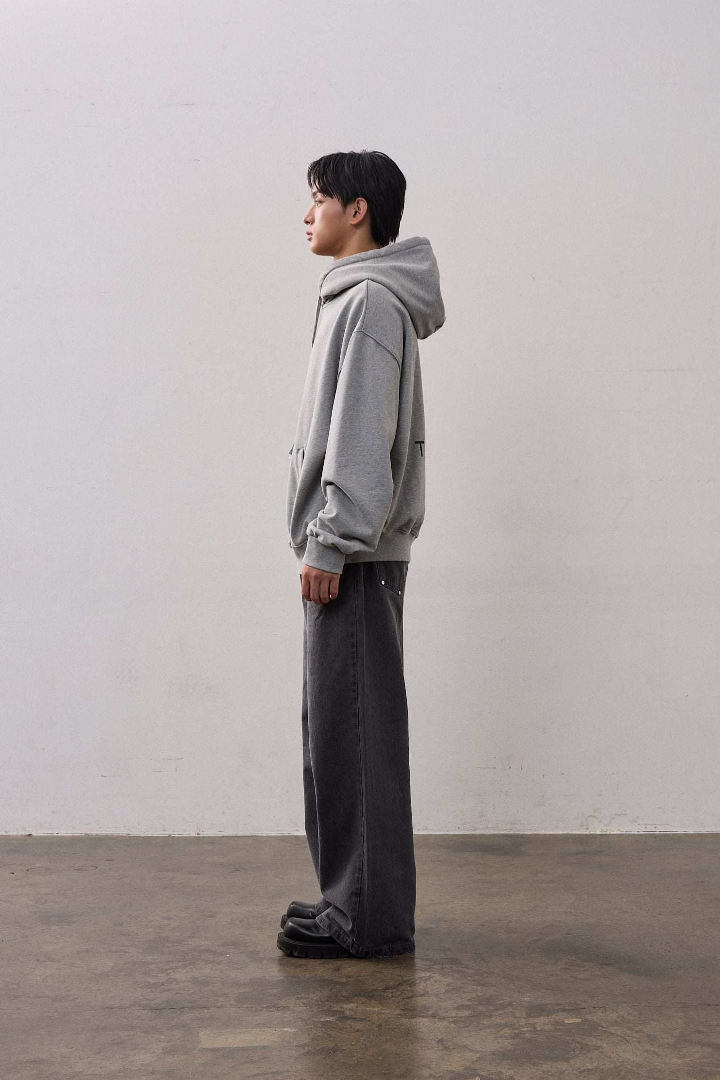 BACK LOGO SWEAT HOODIE / GRAY – THE CLE