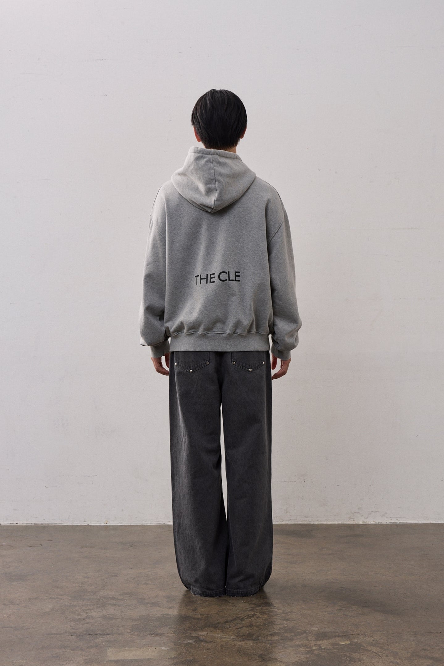 BACK LOGO SWEAT HOODIE / GRAY