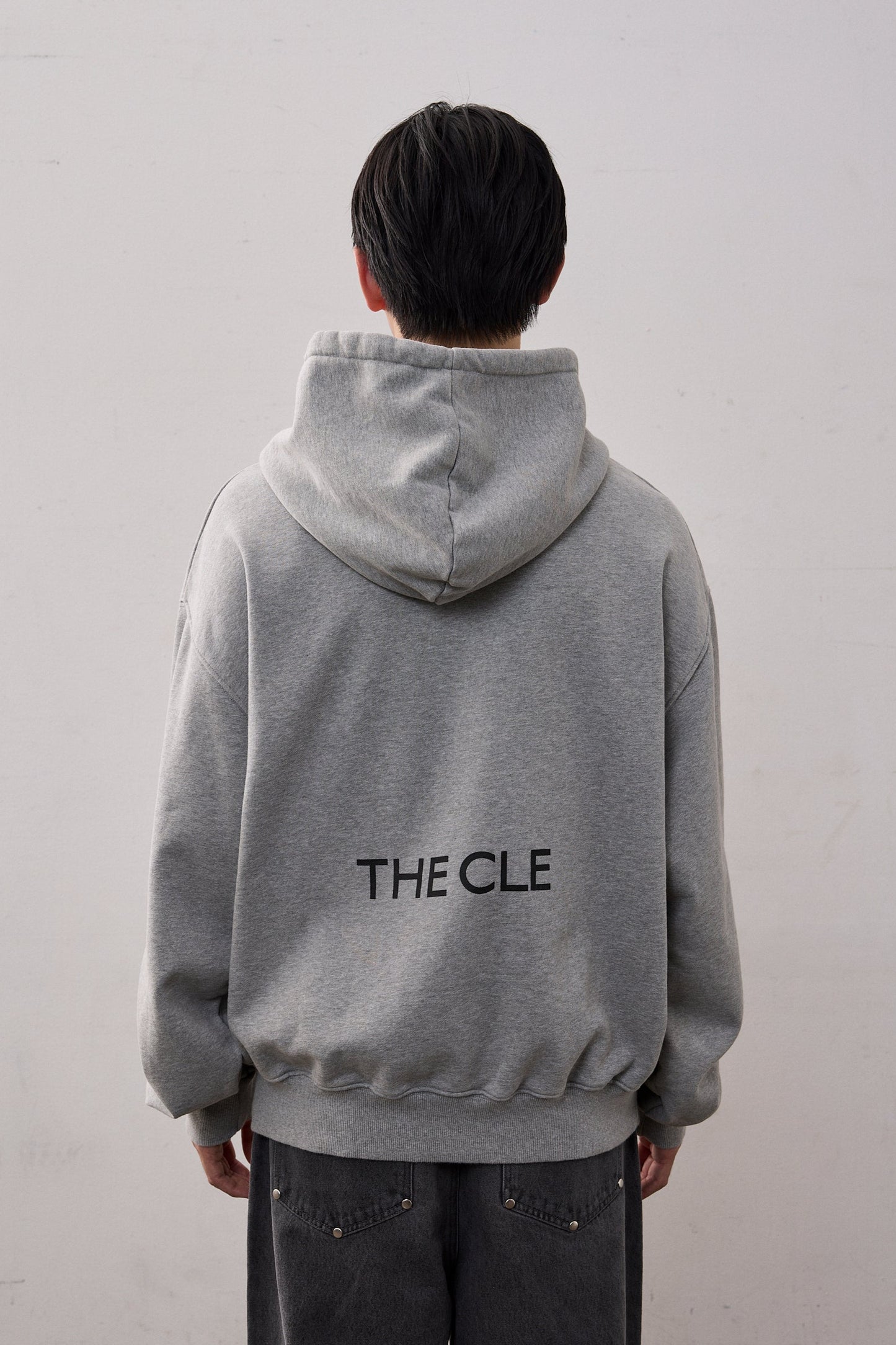 BACK LOGO SWEAT HOODIE / GRAY