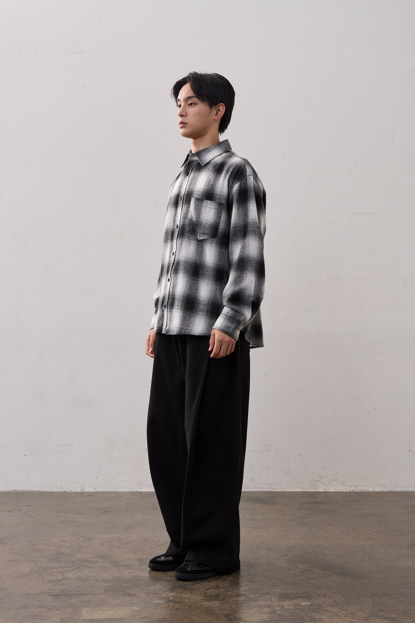 DEEP TUCK SWEAT PANTS / BLACK