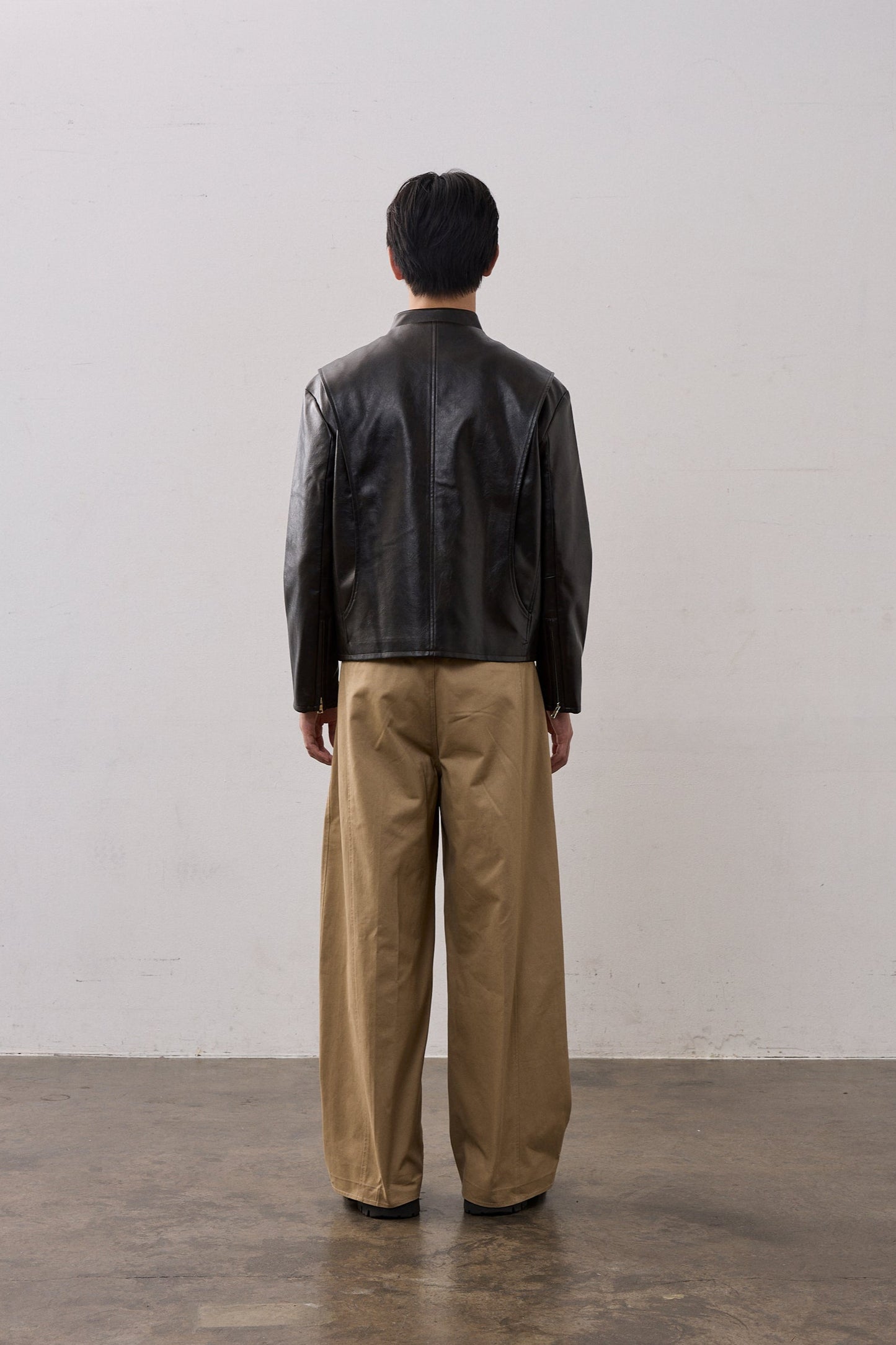 TWO TUCK COTTON WIDE PANTS / BEIGE