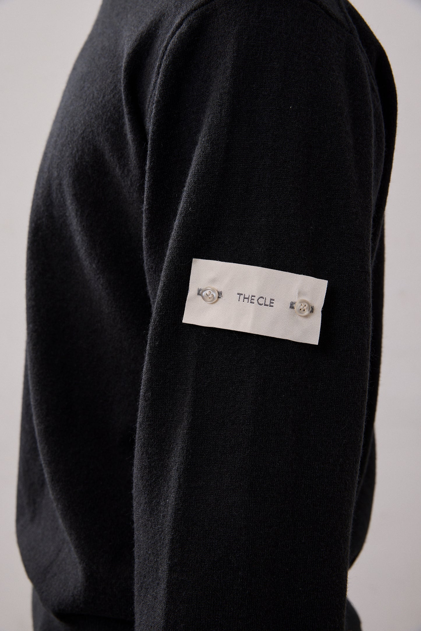 SIGNATURE TIGHT KNIT / BLACK