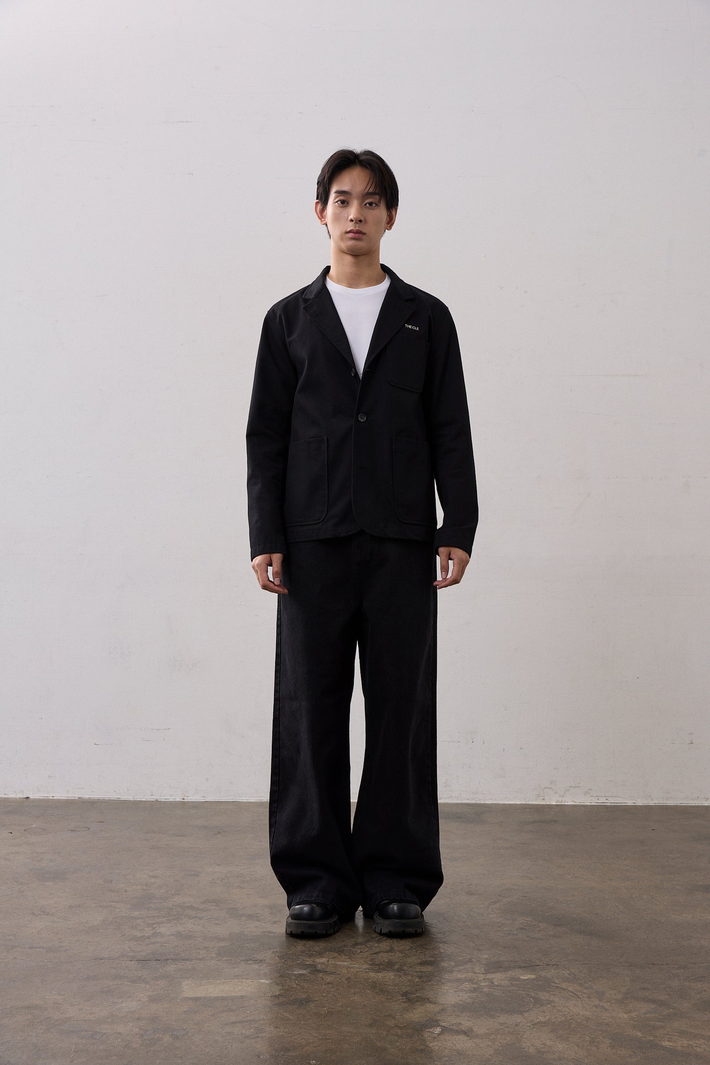 THREE BUTTON JACKET