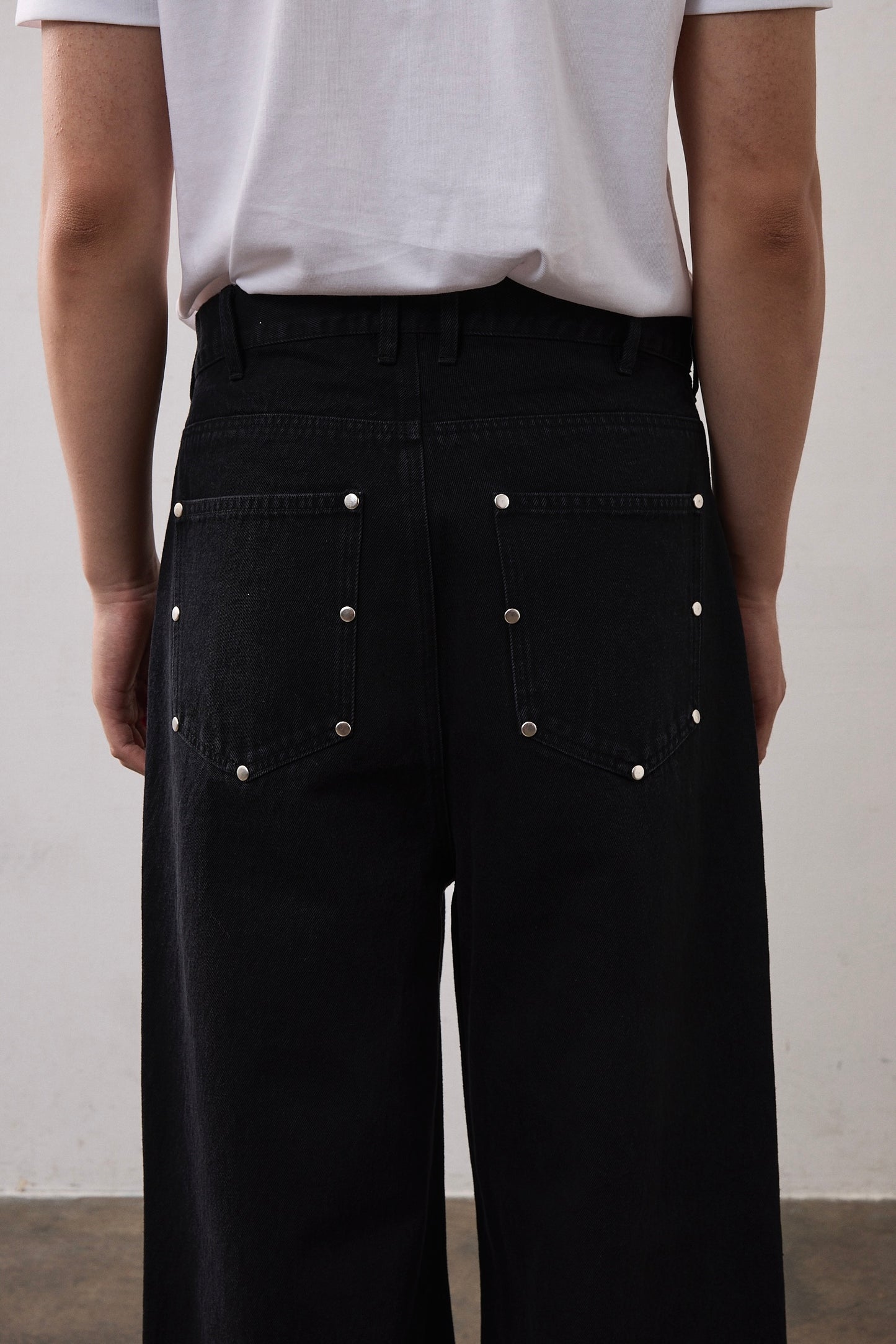 STUDS DENIM / BLACK