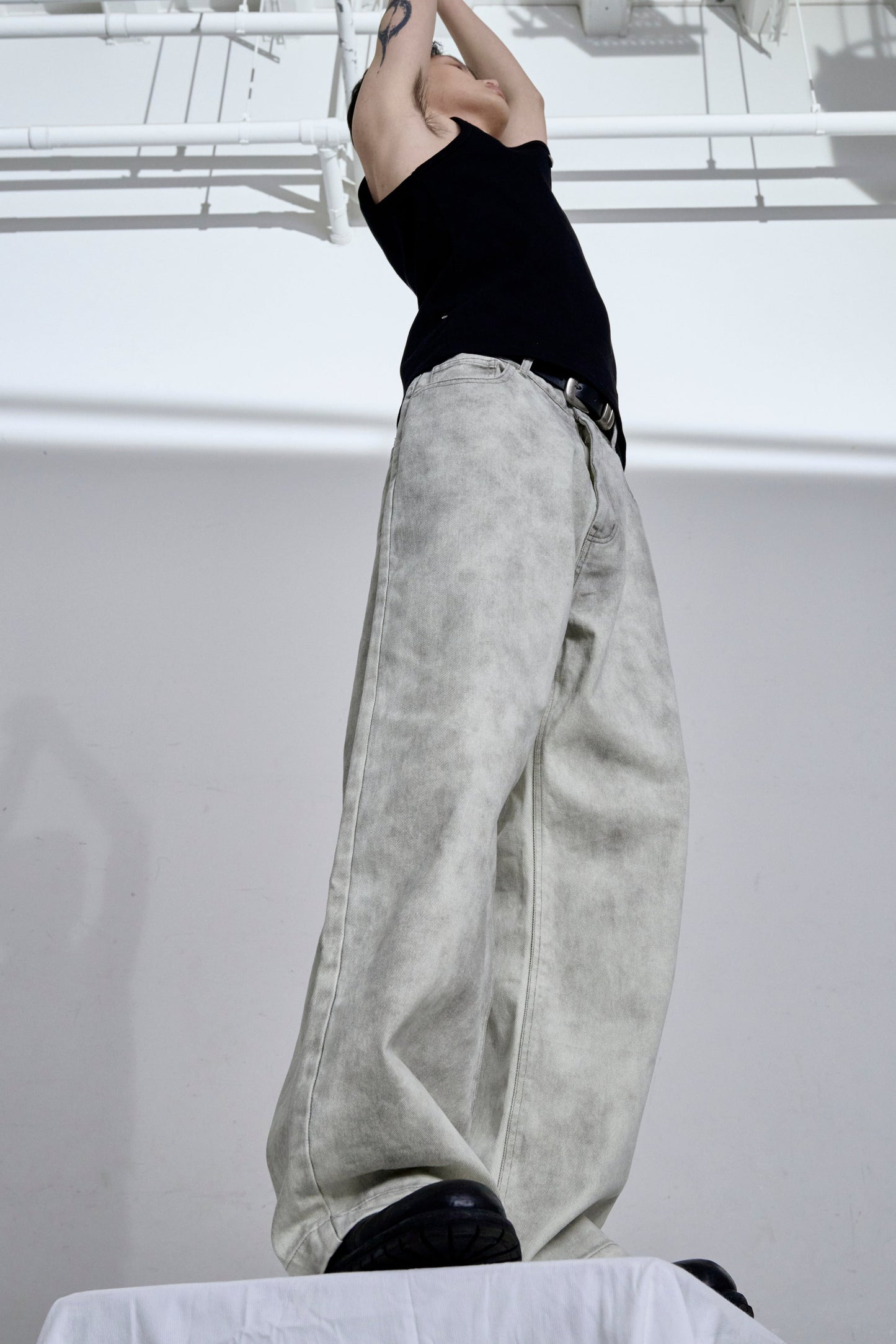 CORE STRAIGHT DENIM / WHITE
