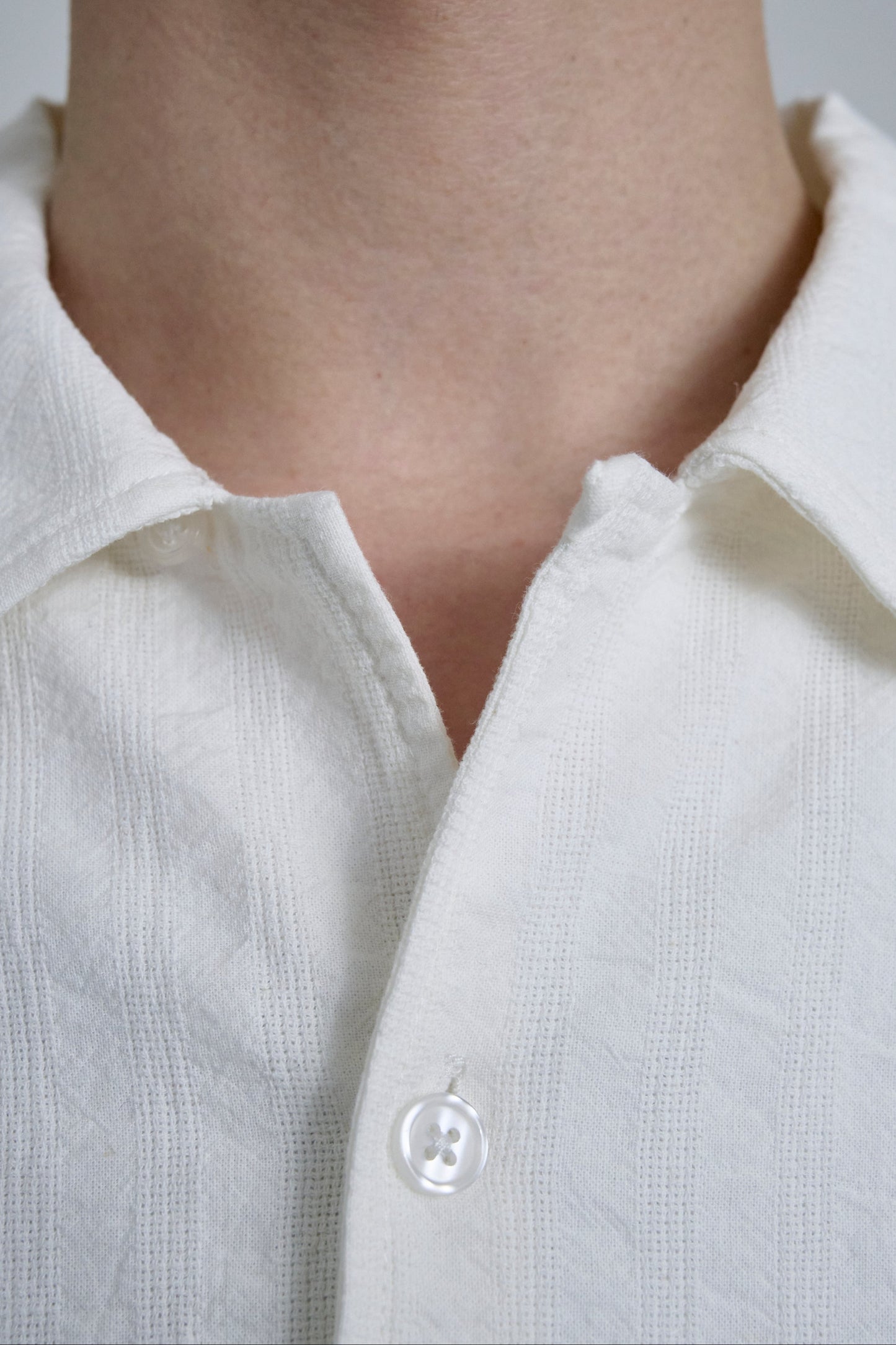 OPEN COLLAR SHIRT / WHITE