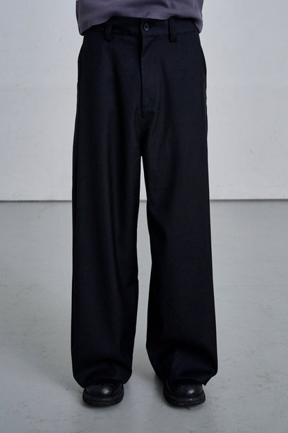 DEEP TUCK SLACKS / BLACK