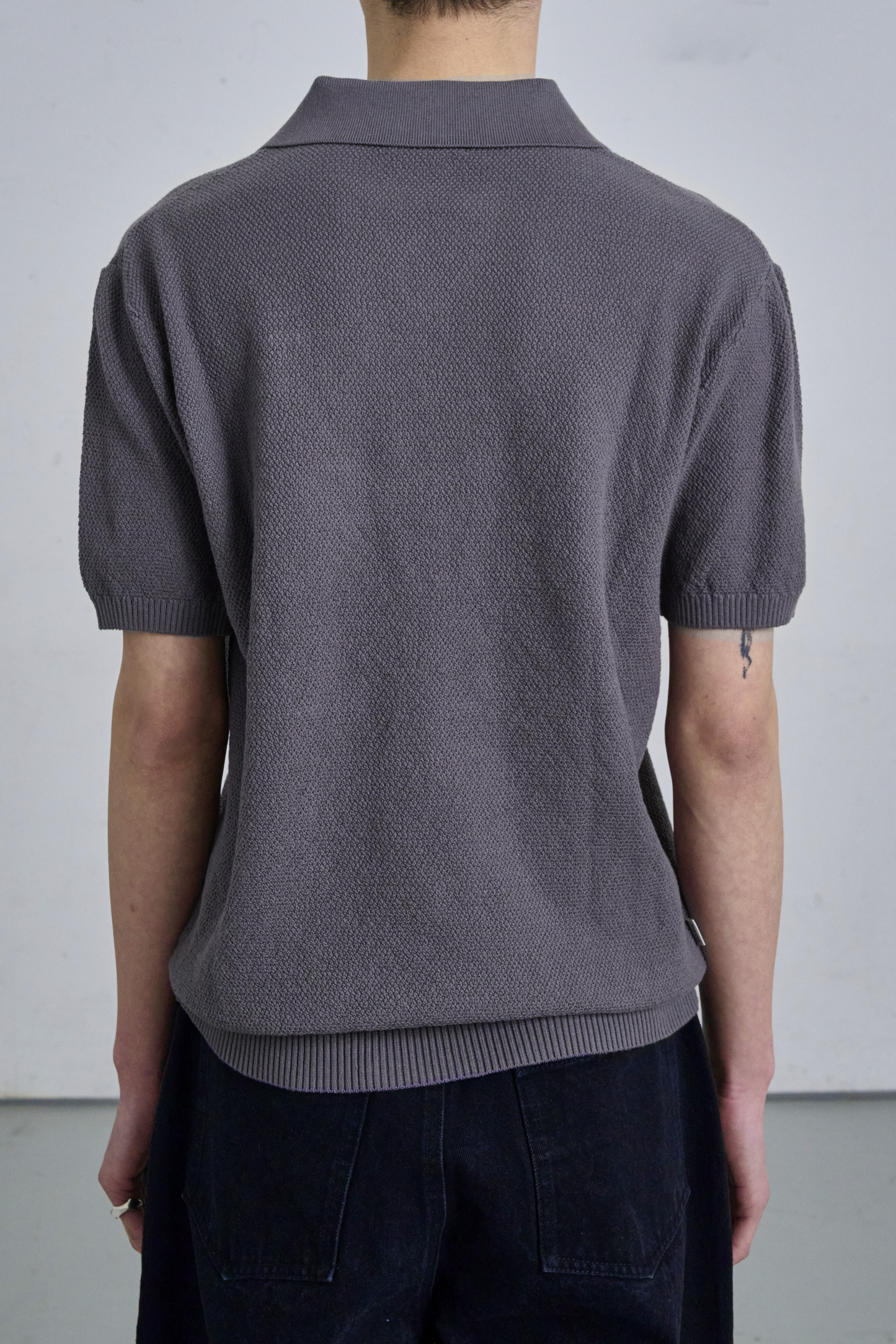 KNIT POLO SHIRT / LIGHT GRAY