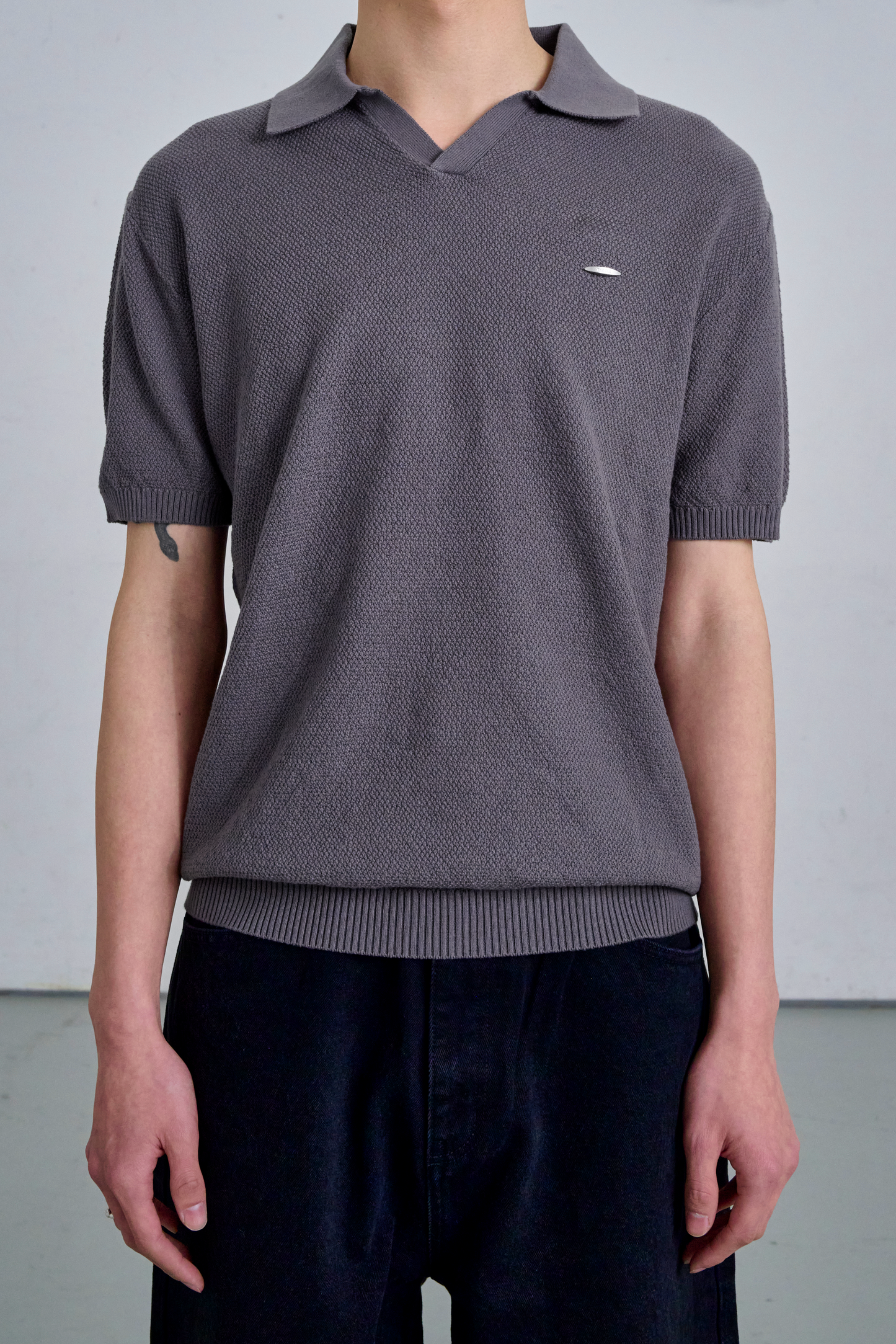 KNIT POLO SHIRT / LIGHT GRAY