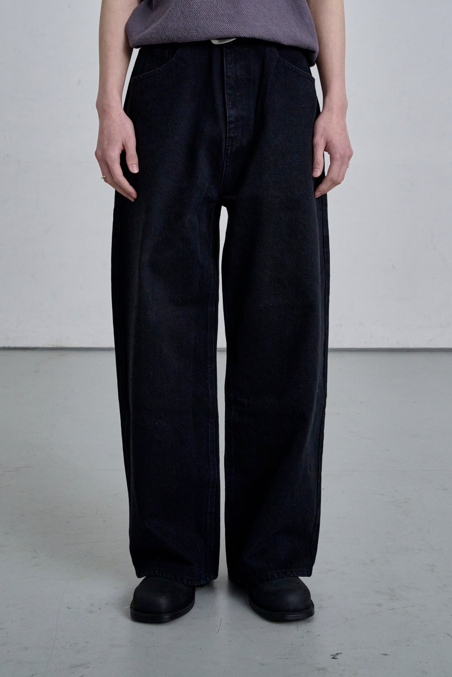 FLOW DENIM / BLACK