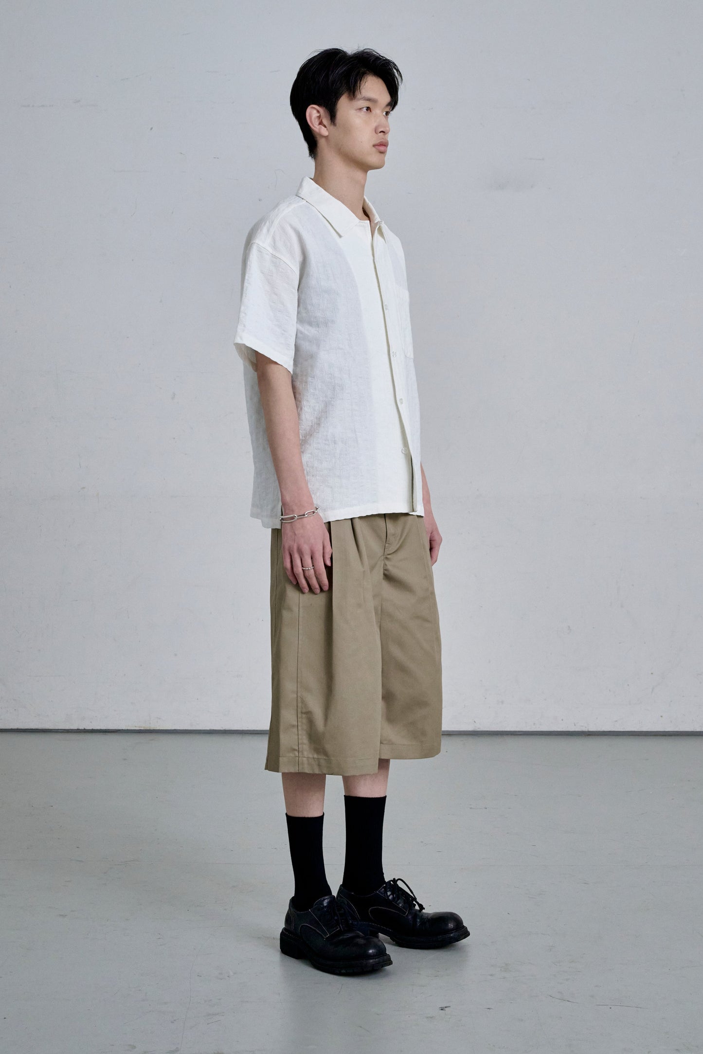 COTTON WIDE SHORTS / BEIGE