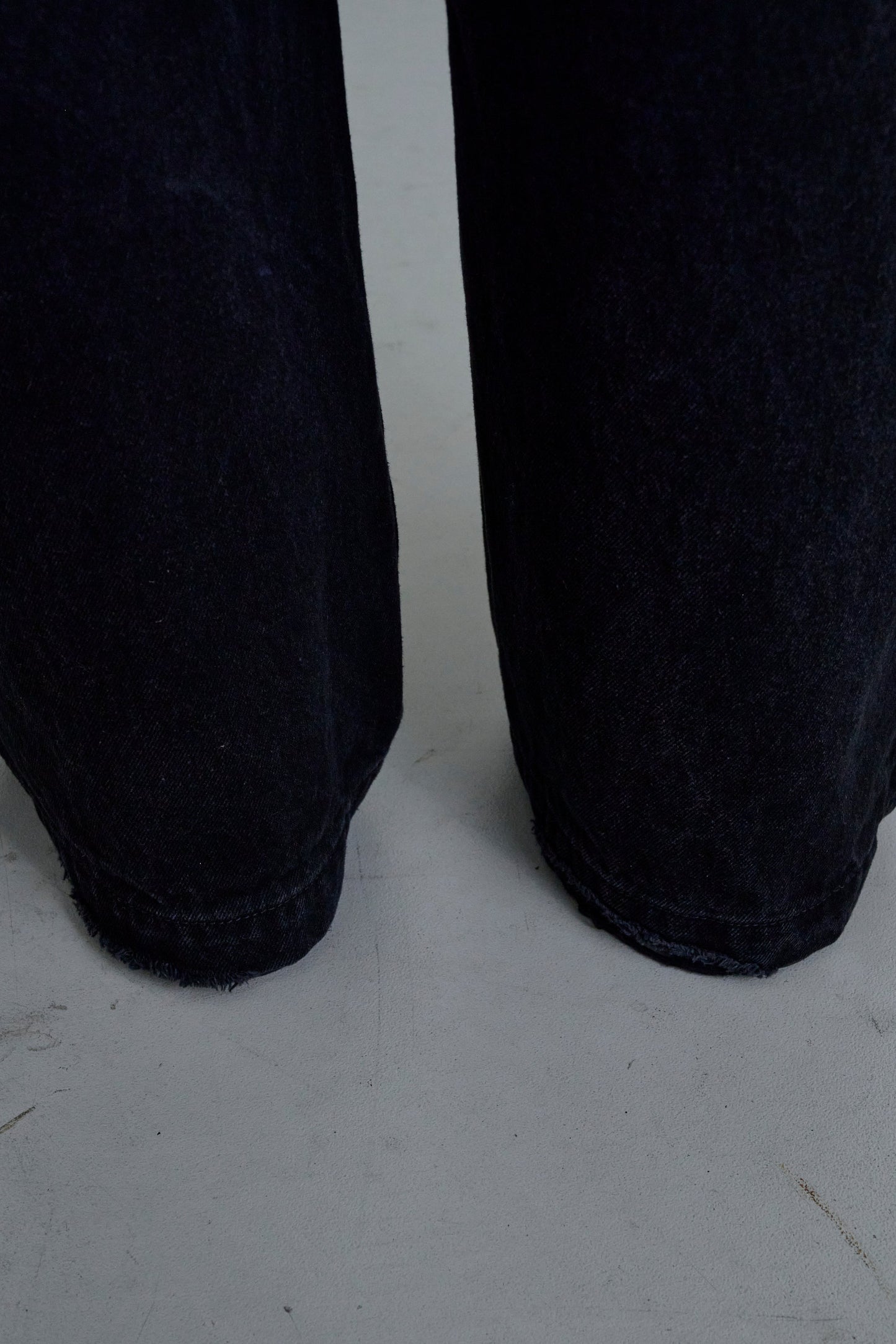CORE STRAIGHT DENIM / BLACK
