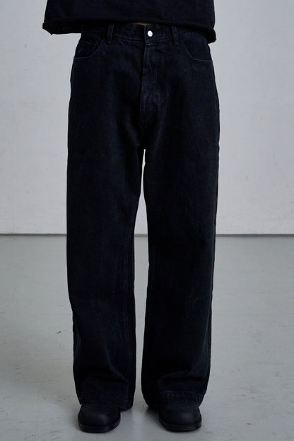 CORE STRAIGHT DENIM / BLACK