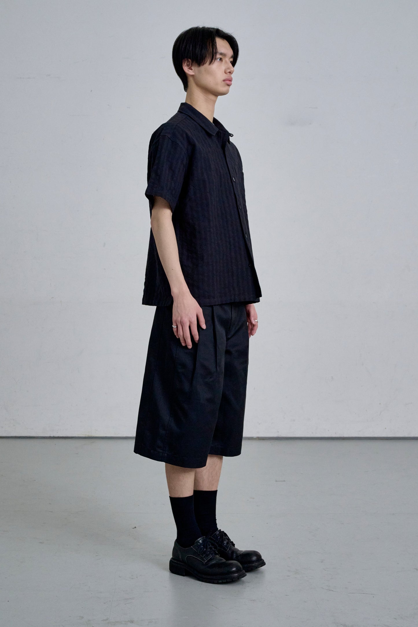 COTTON WIDE SHORTS / BLACK