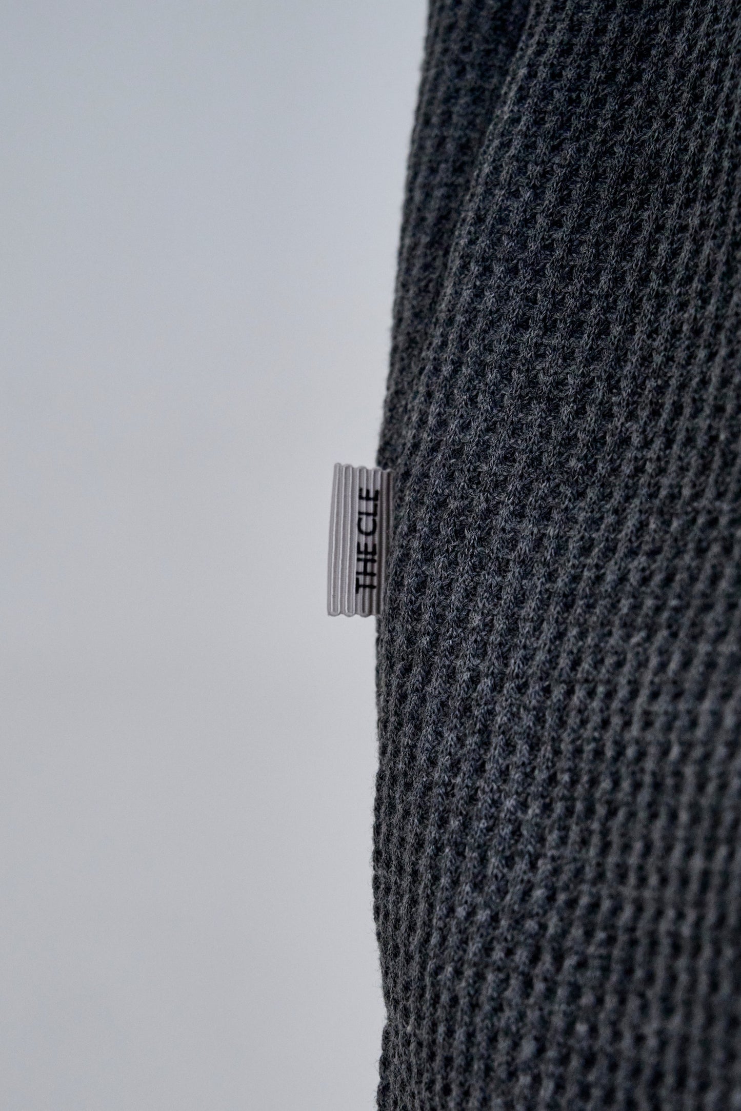 HENLEY NECK POLO SHIRT / GRAY