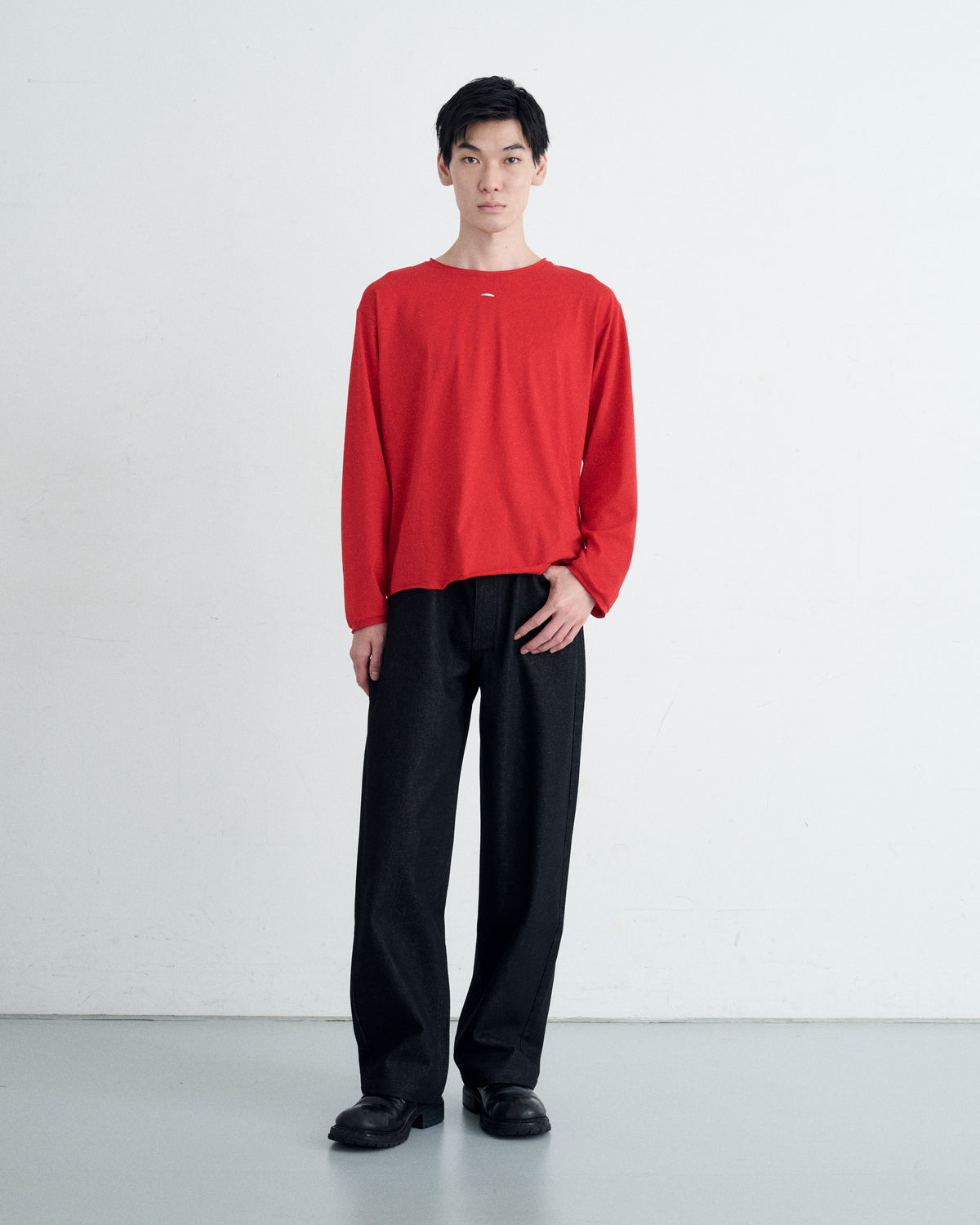 SIGNATURE LONG SLEEVE T-SHIRT / RED