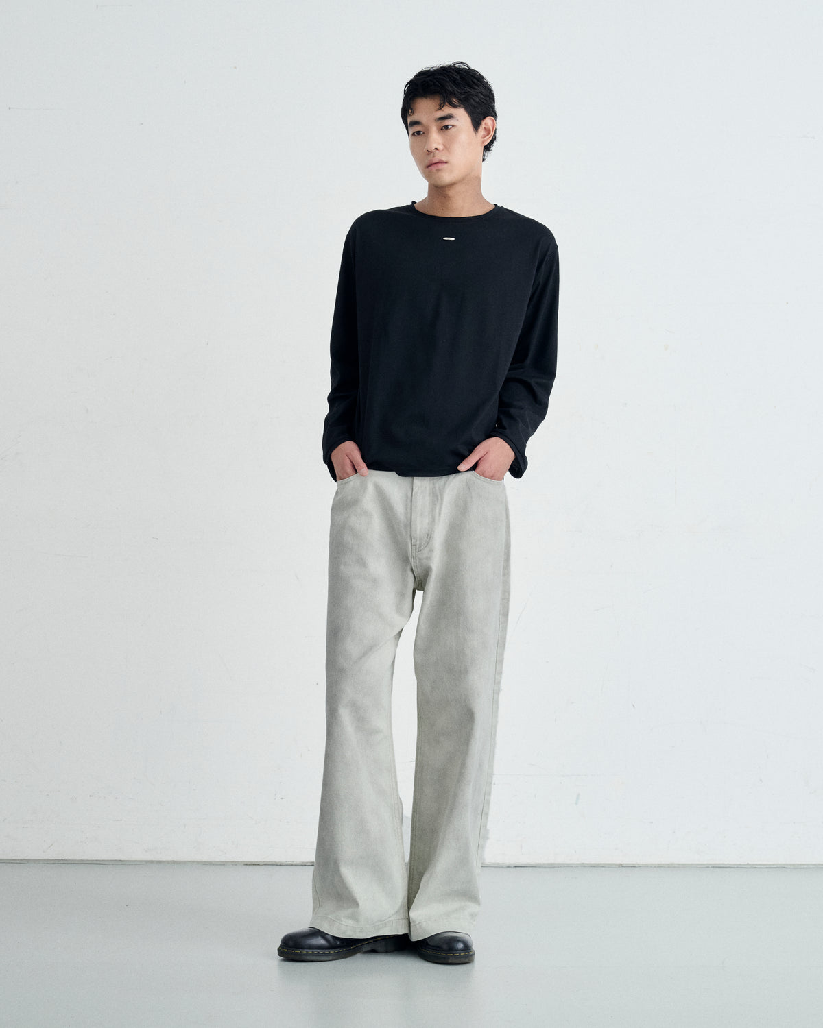 SIGNATURE LONG SLEEVE T-SHIRT / BLACK