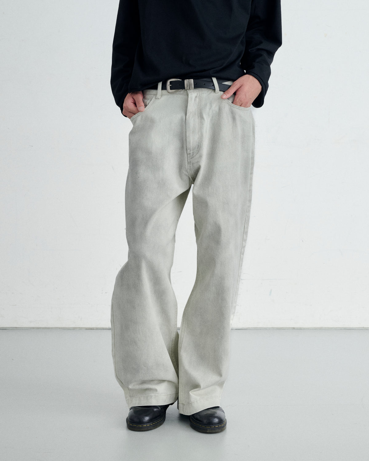 CORE STRAIGHT DENIM / WHITE