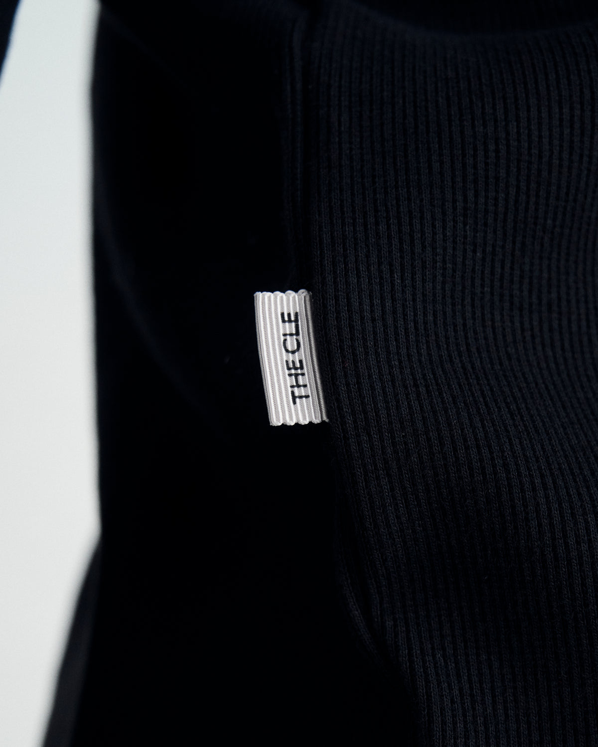 TIGHT RIB HENLEY NECK LONG SLEEVE T-SHIRT / BLACK