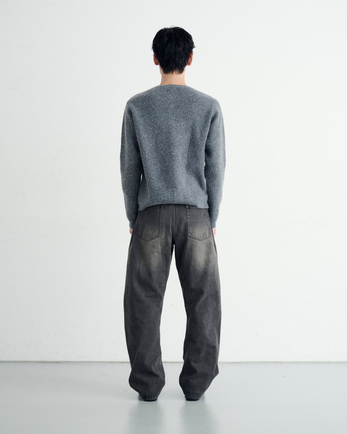 BARREL DENIM / BLACK