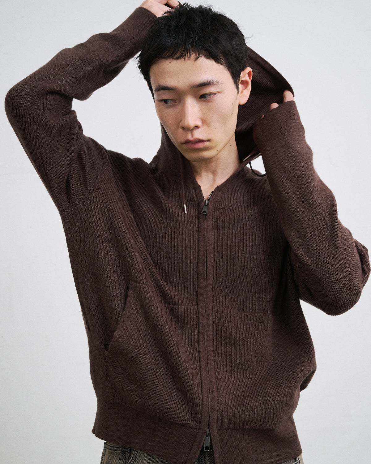 RIB KNIT ZIP HOODIE / BROWN