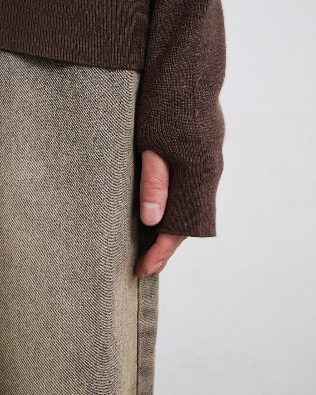 RIB KNIT ZIP HOODIE / BROWN