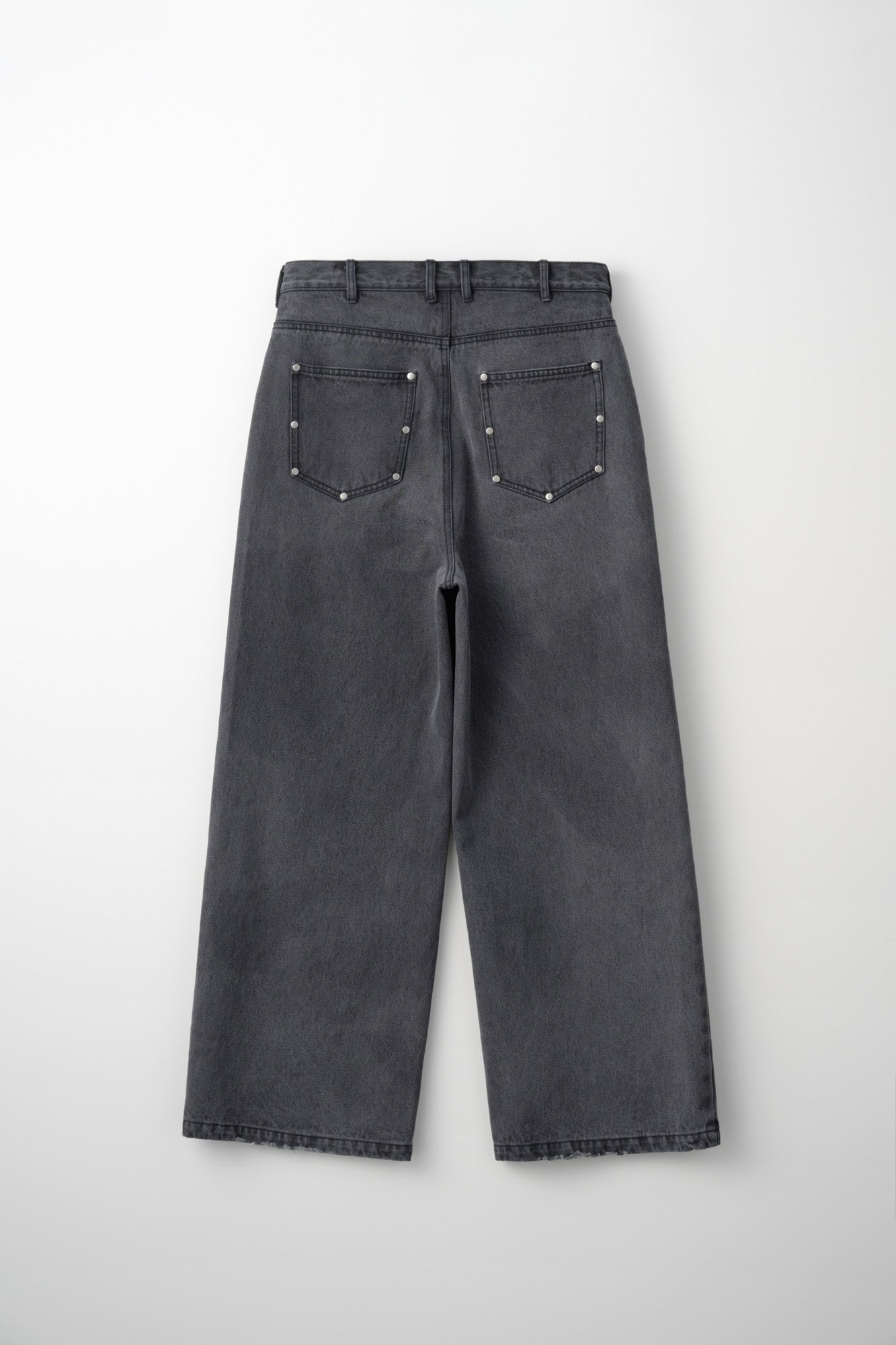 STUDS DENIM / BLACK – THE CLE