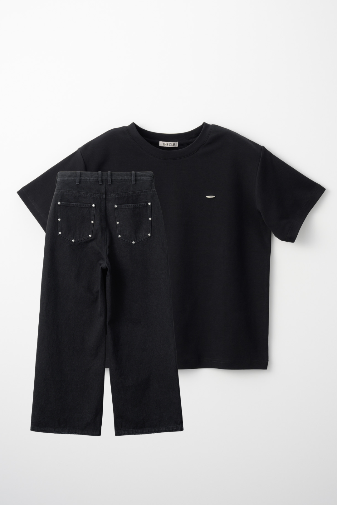 TIGHT T-SHIRTS BLACK × STUDS DENIM