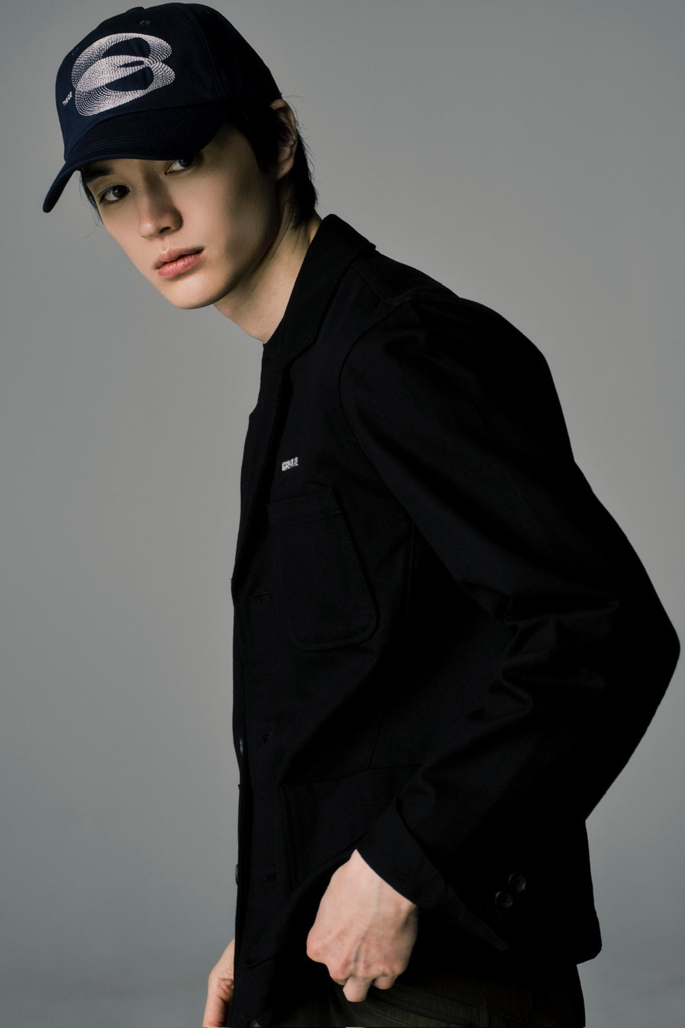 THREE BUTTON JACKET