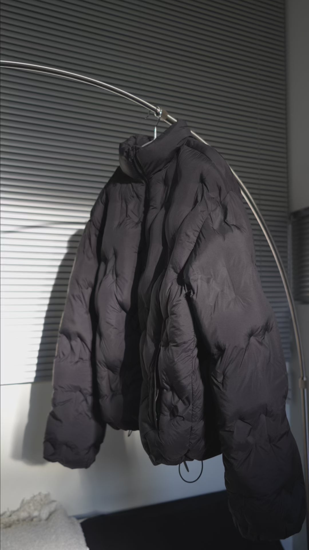 新品タグ付き　ザクレ　THE CLE CLOUD DOWN JACKET CLOUD DOWN JACKET – THE CLE
