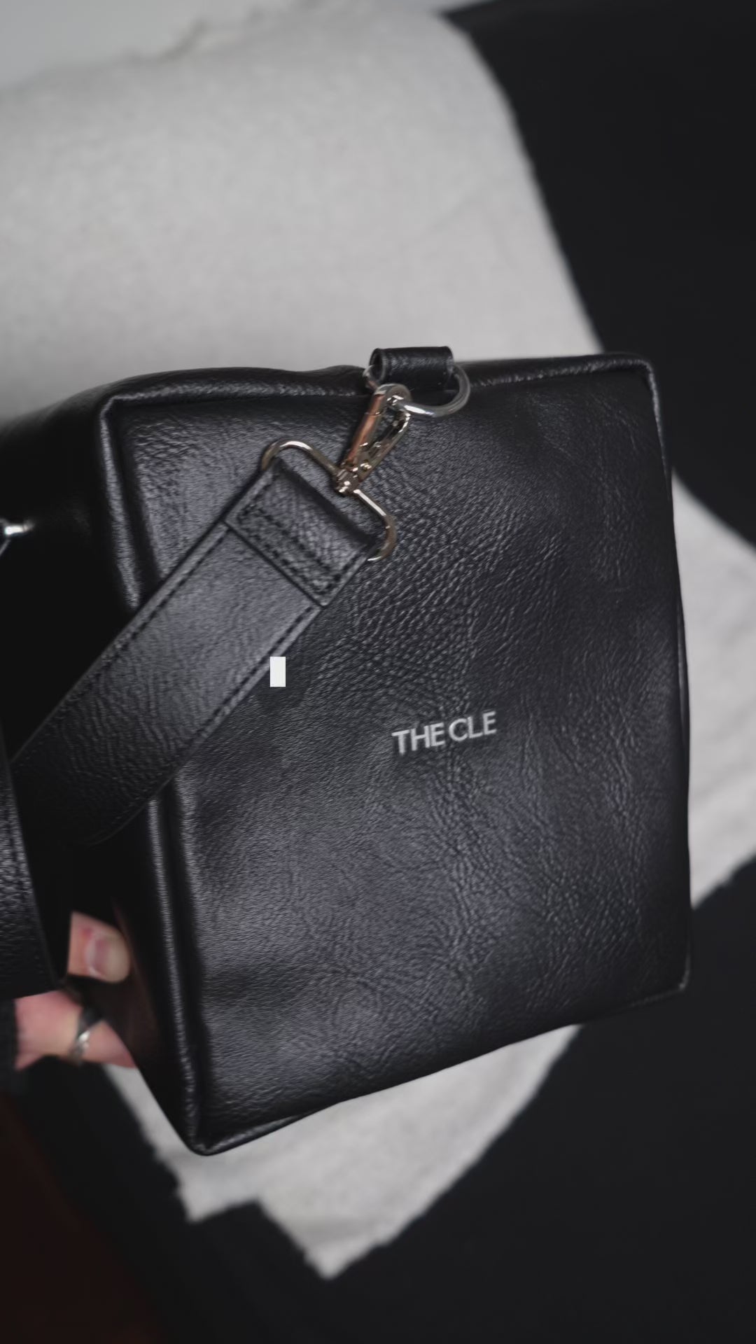 未使用 THE CLE 人気完売品 BOX BAG ブラウン ⚠︎ショルダー紐欠品 未使用品】THE CLE ザクレ BOX BAG ユニセックス ブラウン - メルカリ