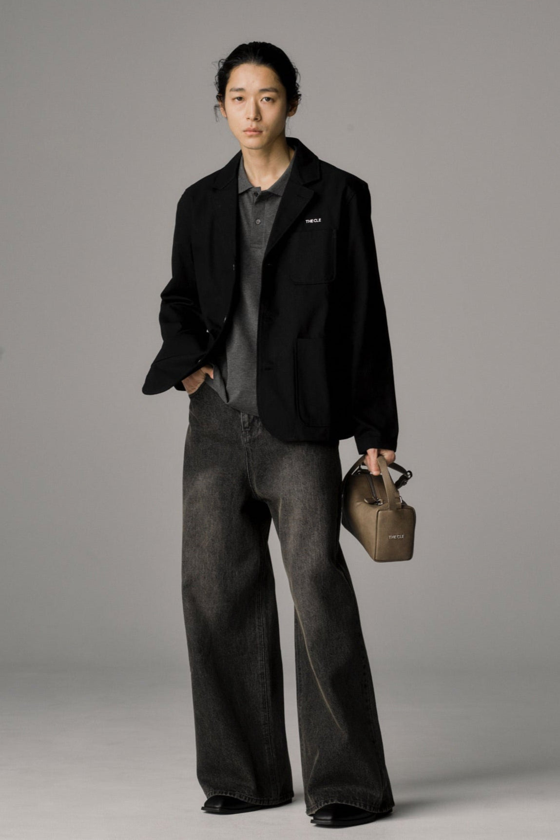THREE BUTTON JACKET