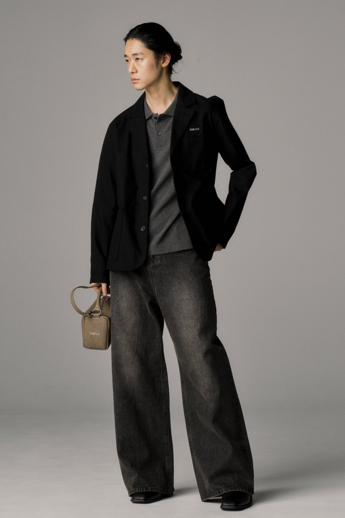 THREE BUTTON JACKET